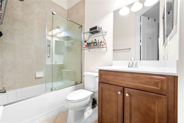 8550 Lakeside Bend, Parkland, FL 33076