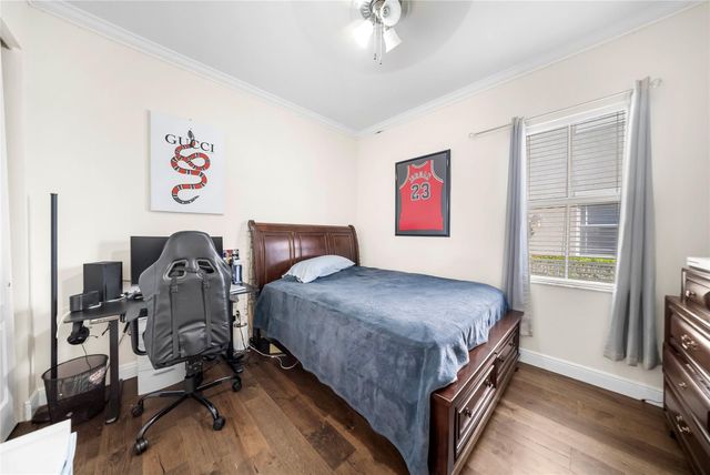 8550 Lakeside Bend, Parkland, FL 33076