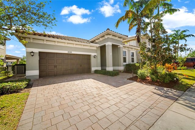 8550 Lakeside Bend, Parkland, FL 33076