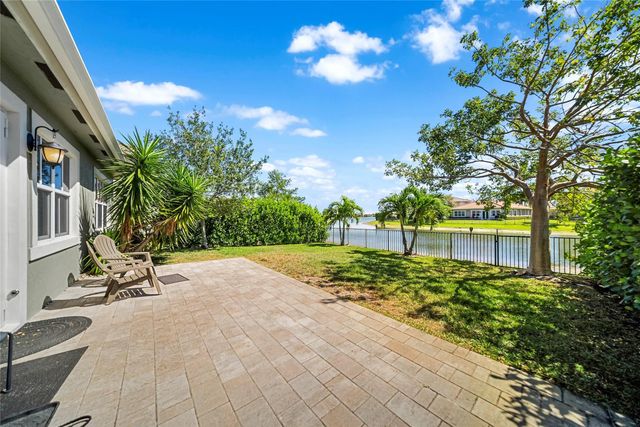 8550 Lakeside Bend, Parkland, FL 33076