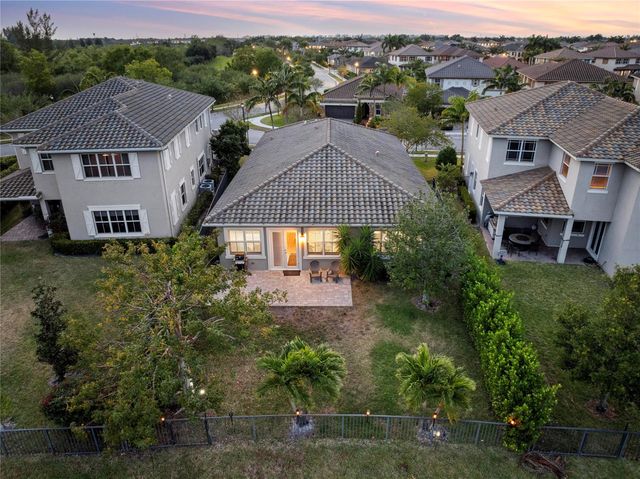 8550 Lakeside Bend, Parkland, FL 33076