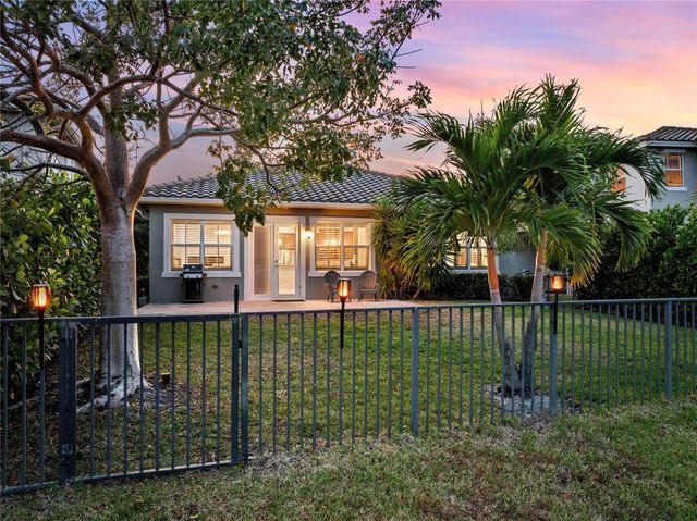 8550 Lakeside Bend, Parkland, FL 33076
