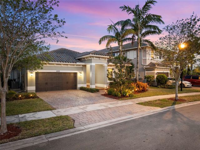 8550 Lakeside Bend, Parkland, FL 33076