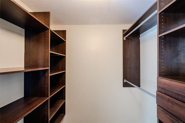 601 W OLD HWY 441 11B, Mount Dora, FL 32757