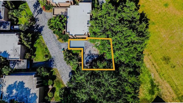 601 W OLD HWY 441 11B, Mount Dora, FL 32757