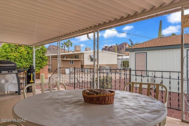 5840 W Flying W Street, Tucson, AZ 85713