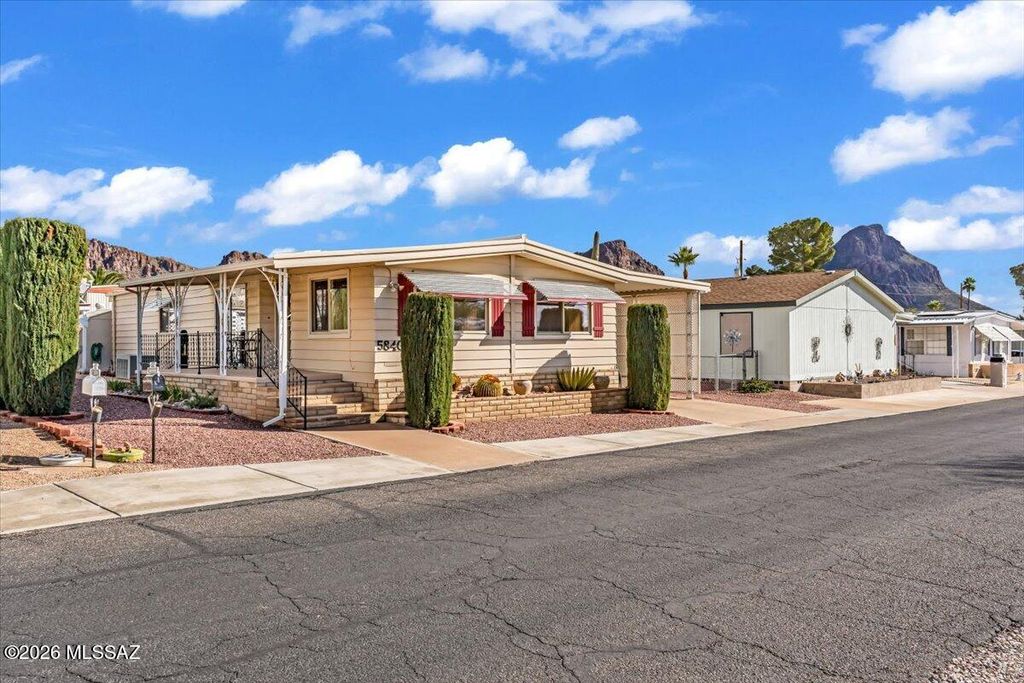5840 W Flying W Street, Tucson, AZ 85713