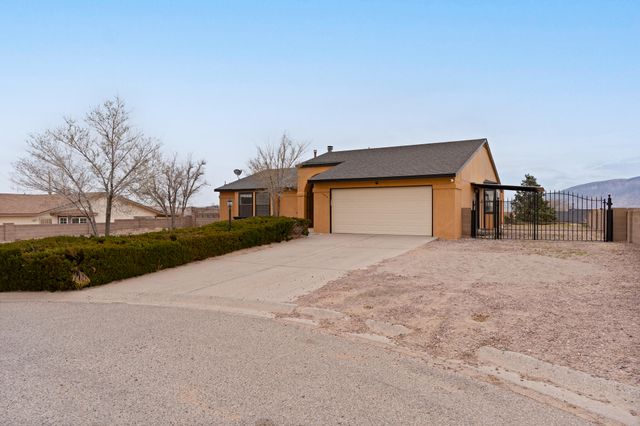 908 Riva Court NE, Rio Rancho, NM 87124
