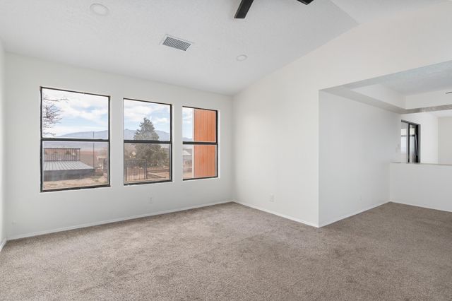 908 Riva Court NE, Rio Rancho, NM 87124