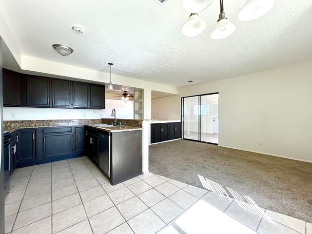 908 Riva Court NE, Rio Rancho, NM 87124