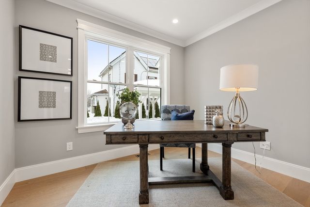 237 California St, Newton, MA 02456