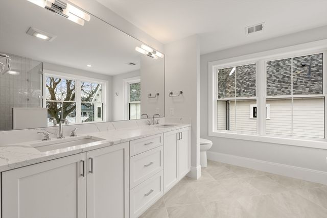 237 California St, Newton, MA 02456