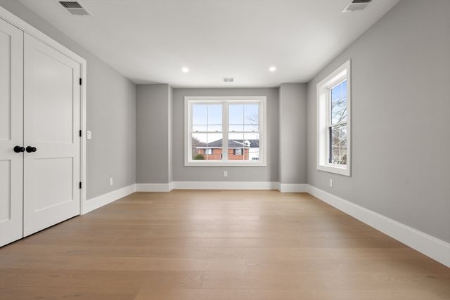 237 California St, Newton, MA 02456