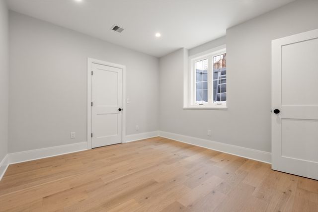 237 California St, Newton, MA 02456