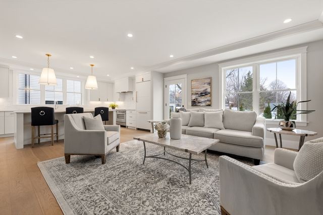 237 California St, Newton, MA 02456