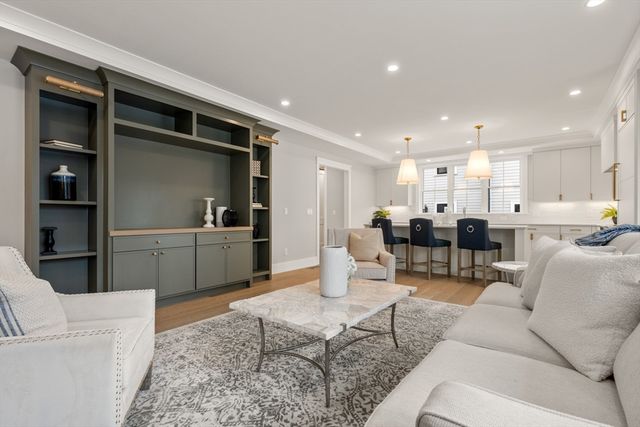 237 California St, Newton, MA 02456