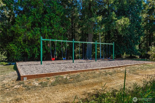 520 E Lakeshore Drive W, Shelton, WA 98584