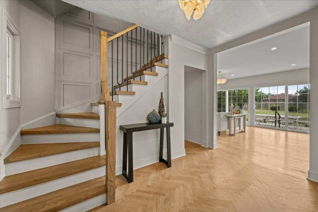 1288 Sunview Lane, Winnetka, IL 60093 — photo 5