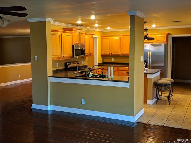8007 Sunshine Trail, San Antonio, TX 78244