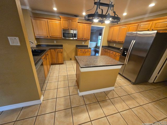 8007 Sunshine Trail, San Antonio, TX 78244