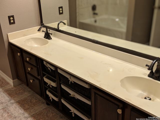 8007 Sunshine Trail, San Antonio, TX 78244
