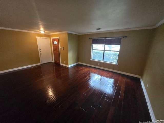 8007 Sunshine Trail, San Antonio, TX 78244