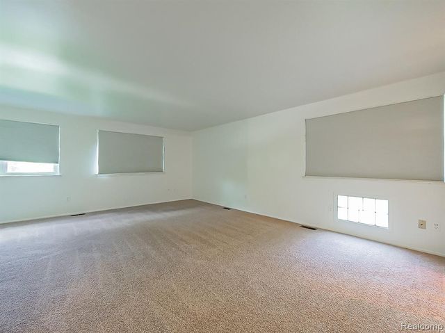 42195 Park Ridge Road, Novi, MI 48375