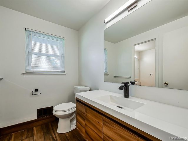 42195 Park Ridge Road, Novi, MI 48375