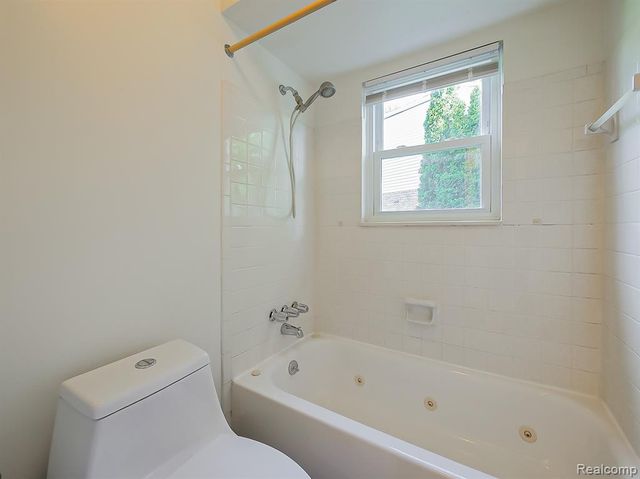 42195 Park Ridge Road, Novi, MI 48375