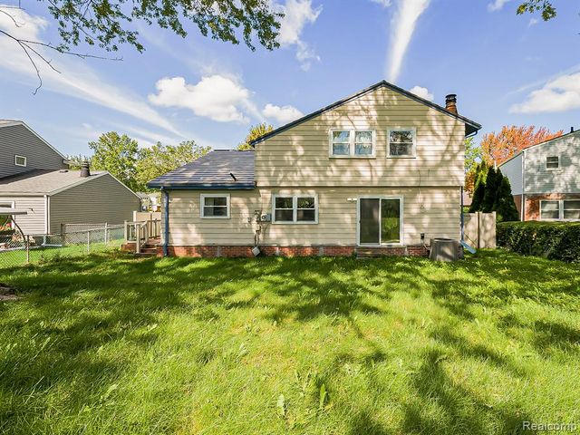 42195 Park Ridge Road, Novi, MI 48375