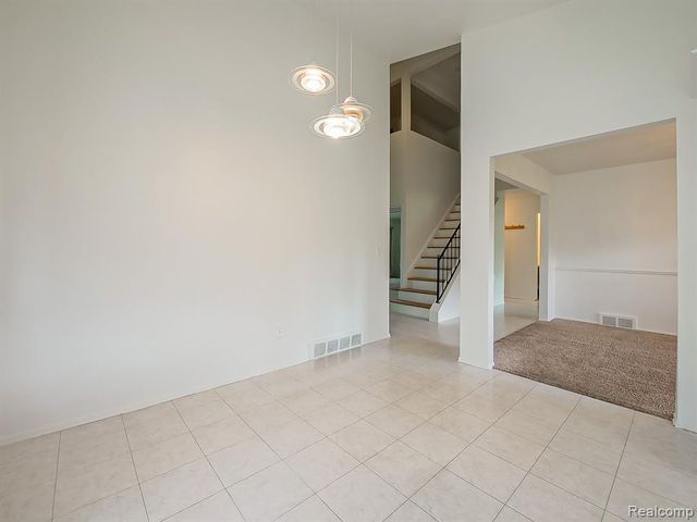 42195 Park Ridge Road, Novi, MI 48375
