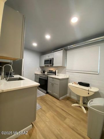 1745 S Jones Blvd Apt K111, Tucson, AZ 85713