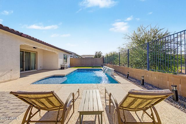 19038 W CAMERON Drive, Surprise, AZ 85388