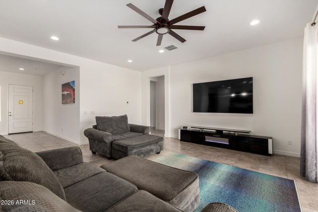 19038 W CAMERON Drive, Surprise, AZ 85388