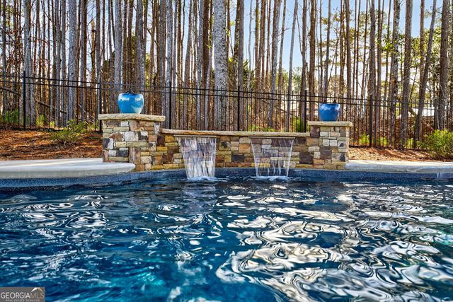 125 Atkins Lane, Fayetteville, GA 30215