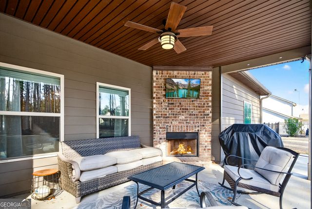 125 Atkins Lane, Fayetteville, GA 30215
