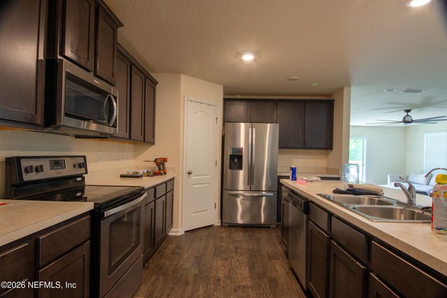 65378 RIVER GLEN Parkway, Yulee, FL 32097