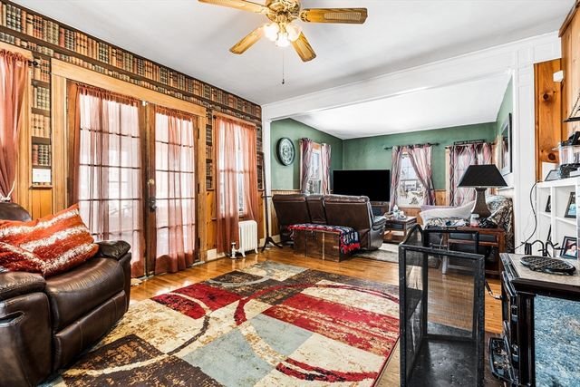 98 Pleasant St, Ayer, MA 01432