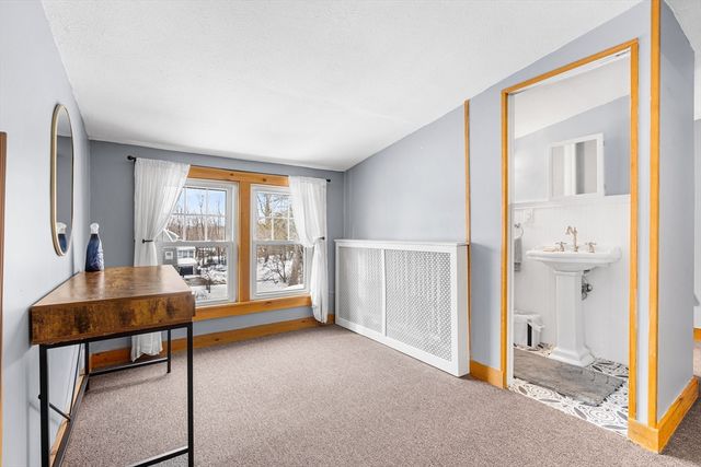 98 Pleasant St, Ayer, MA 01432