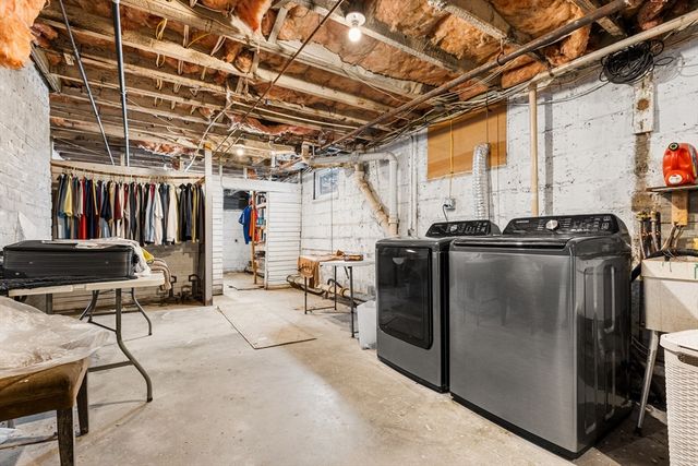 98 Pleasant St, Ayer, MA 01432