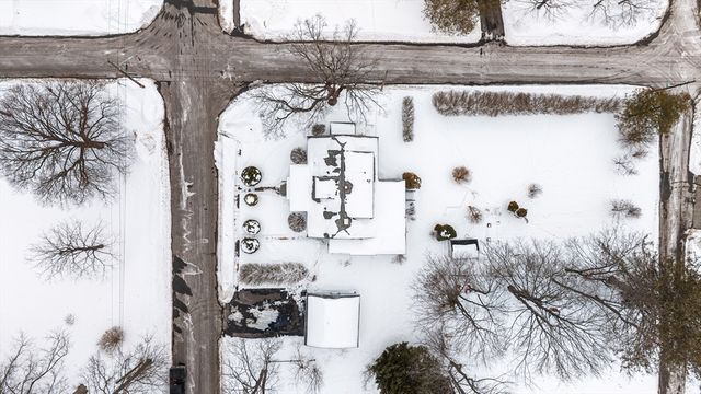 98 Pleasant St, Ayer, MA 01432