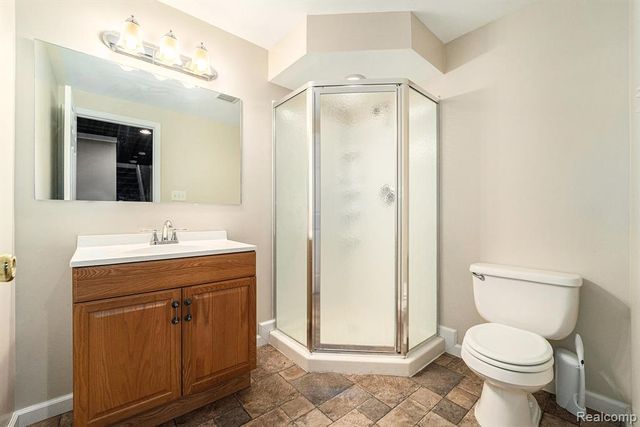 42415 Colorado Drive, Clinton Township, MI 48036