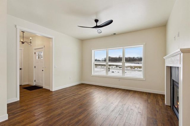 1402 E Road 3, Edgerton, WI 53534
