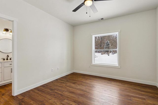 1402 E Road 3, Edgerton, WI 53534