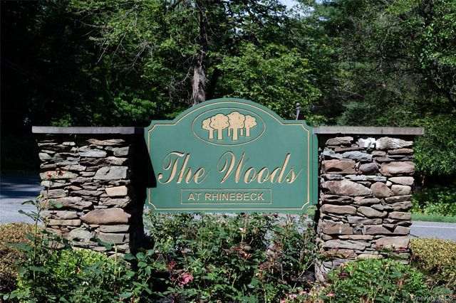 32 North Loop, Rhinebeck, NY 12572