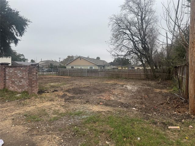 7031 England Street, Houston, TX 77021
