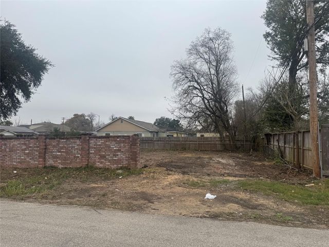 7031 England Street, Houston, TX 77021