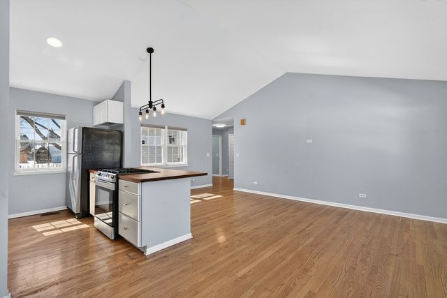 1333 Purdue Avenue, Naperville, IL 60565