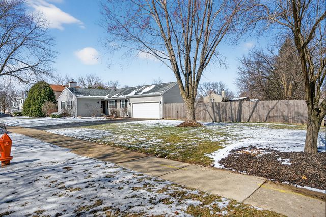 1333 Purdue Avenue, Naperville, IL 60565