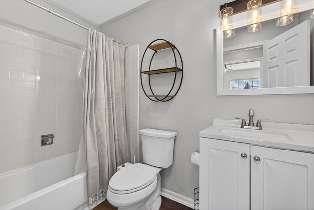 1333 Purdue Avenue, Naperville, IL 60565